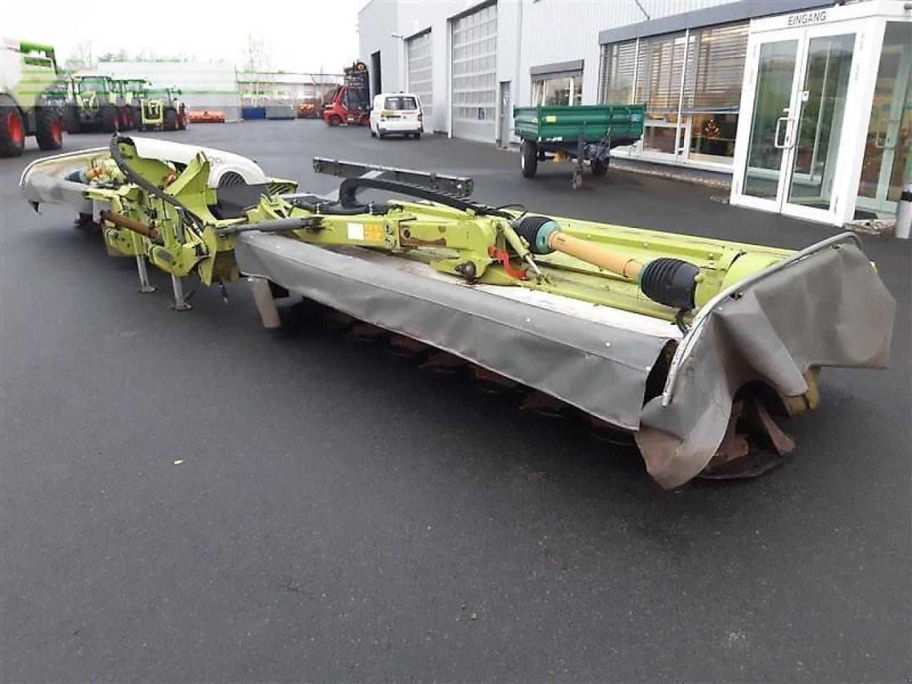 CLAAS gebr. mähwerk disco 1100 c - Segadora: foto 2 CLAAS gebr. mähwerk disco 1100 c - Segadora: foto 2