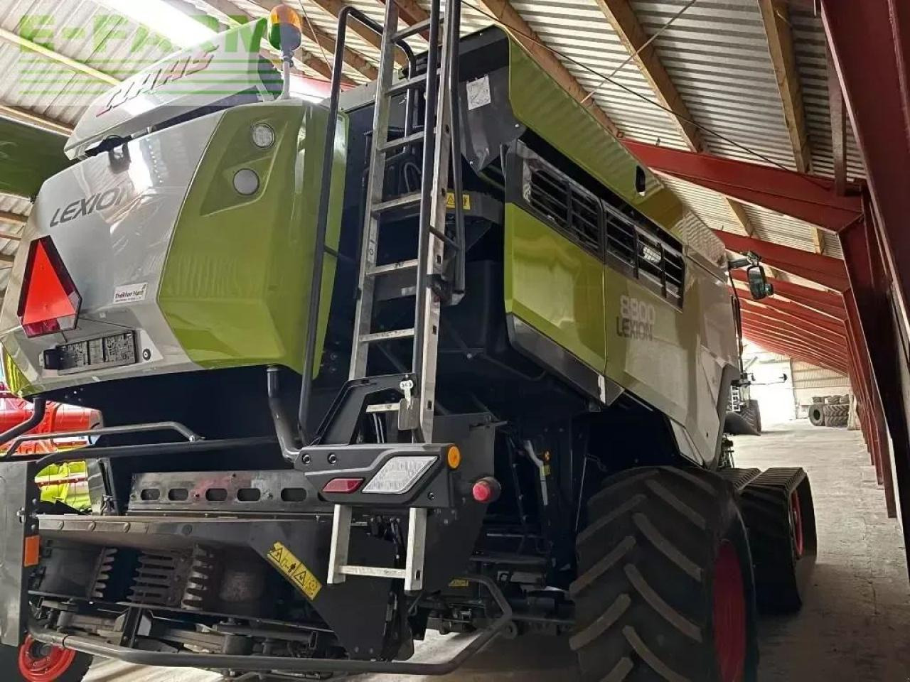 CLAAS lexion 8800 tt 4 wd - Cosechadora de granos: foto 4 CLAAS lexion 8800 tt 4 wd - Cosechadora de granos: foto 4