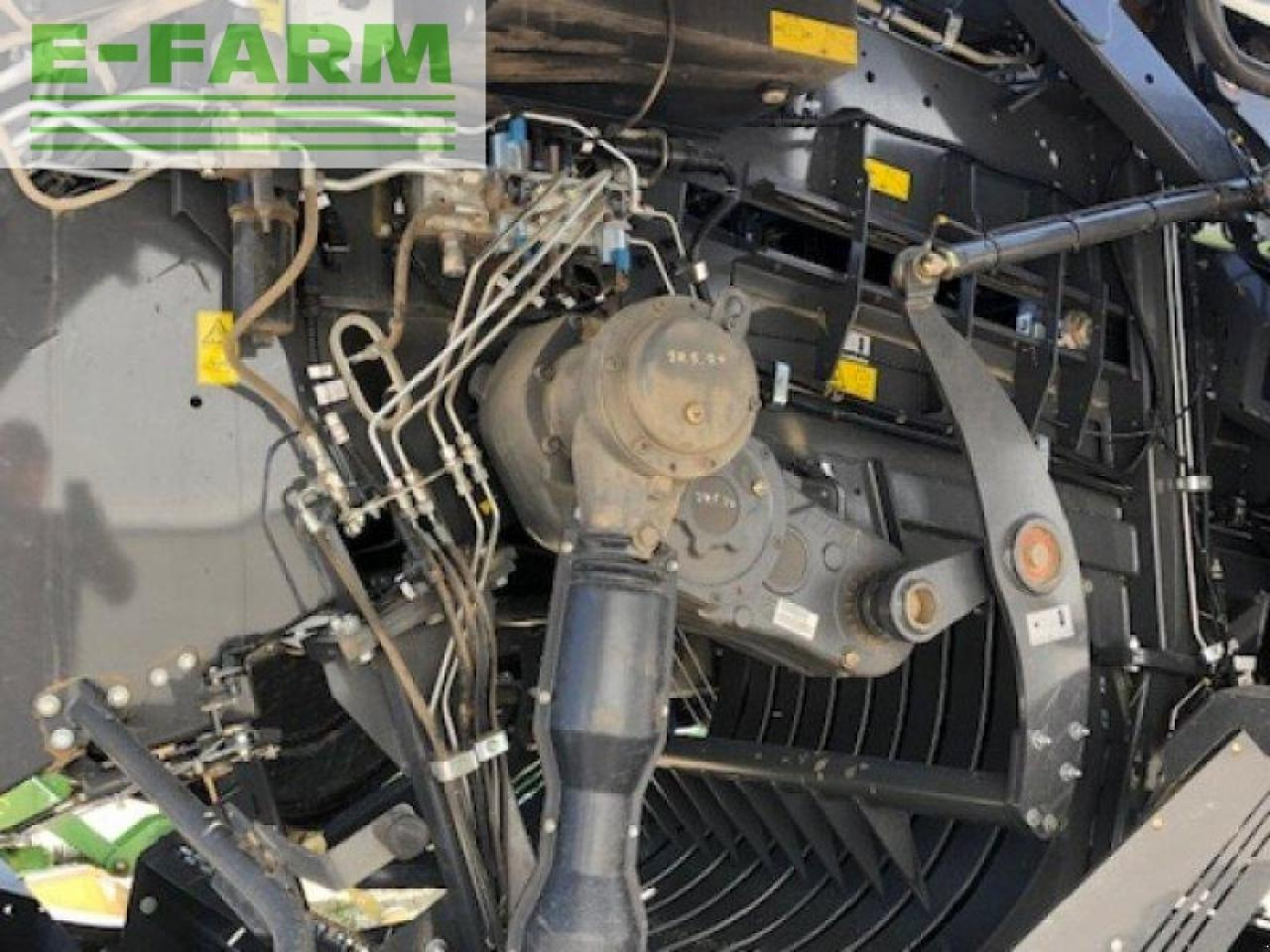 Empacadora de pacas cuadradas CLAAS quadrant 5300 fc t: foto 18
