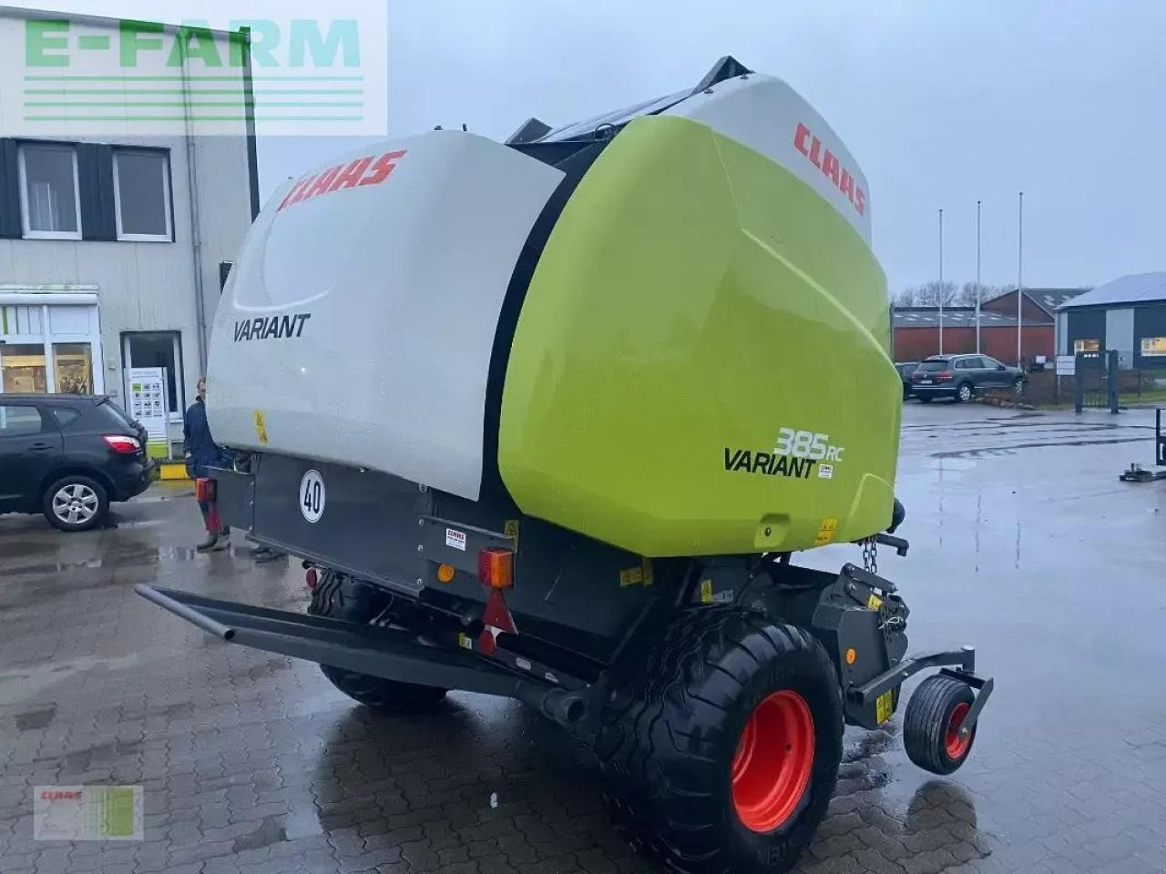 CLAAS variant 385 rc pro (inkl. 1 satz neuen endlosriemen) - Empacadora de pacas cuadradas: foto 2 CLAAS variant 385 rc pro (inkl. 1 satz neuen endlosriemen) - Empacadora de pacas cuadradas: foto 2