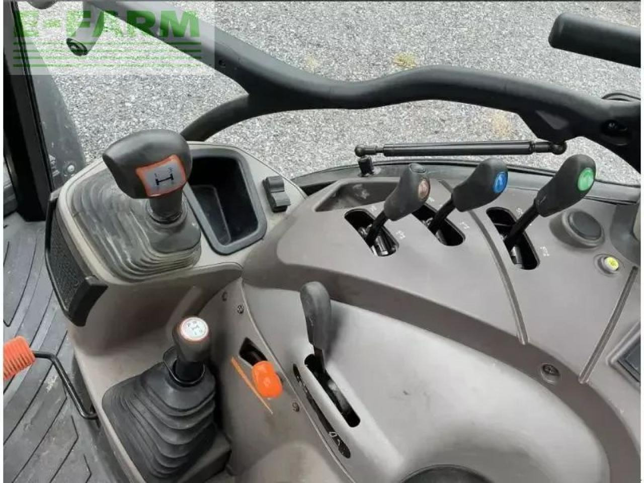 Case-IH farmall 75c - Tractor: foto 5 Case-IH farmall 75c - Tractor: foto 5