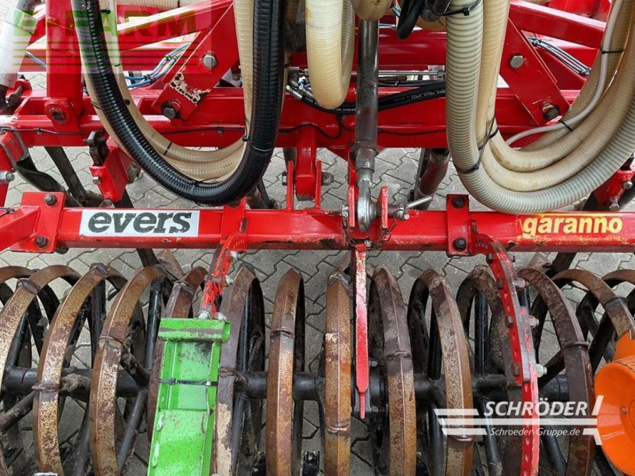 Evers strip till | garanno bi-gps 8 r62 - Subsolador: foto 2 Evers strip till | garanno bi-gps 8 r62 - Subsolador: foto 2