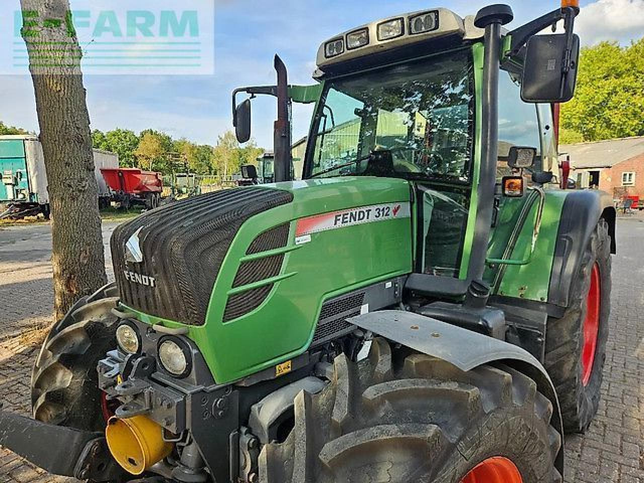 Fendt 312 vario ( 310 311 313 ) - Tractor: foto 3 Fendt 312 vario ( 310 311 313 ) - Tractor: foto 3