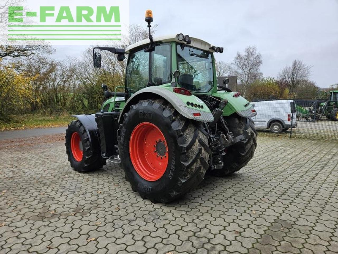 Fendt 724 vario mit frontzapfwelle - Tractor: foto 4 Fendt 724 vario mit frontzapfwelle - Tractor: foto 4
