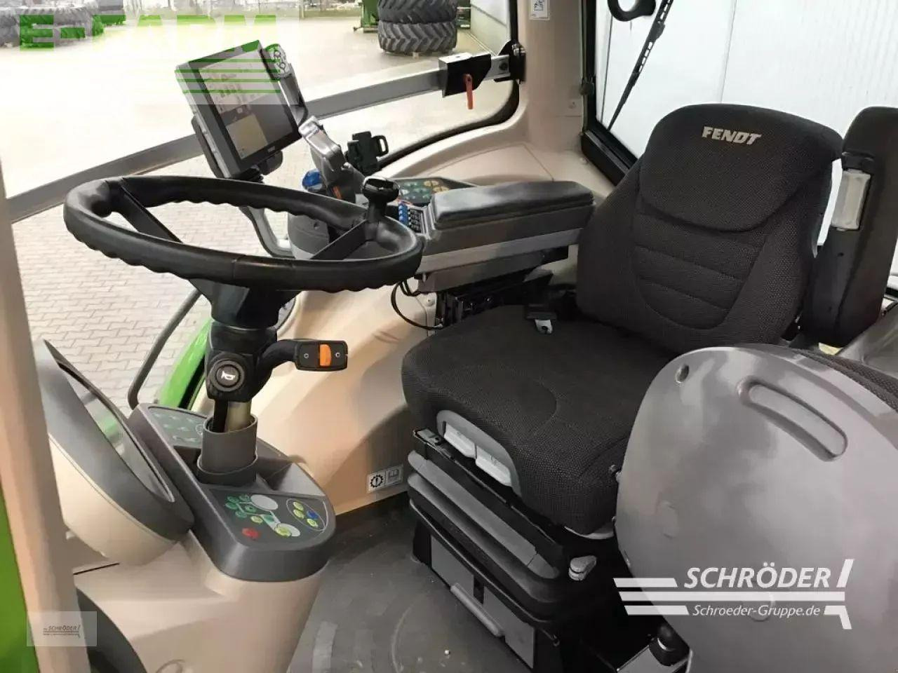 Fendt 824 s4 profi plus - Tractor: foto 5 Fendt 824 s4 profi plus - Tractor: foto 5