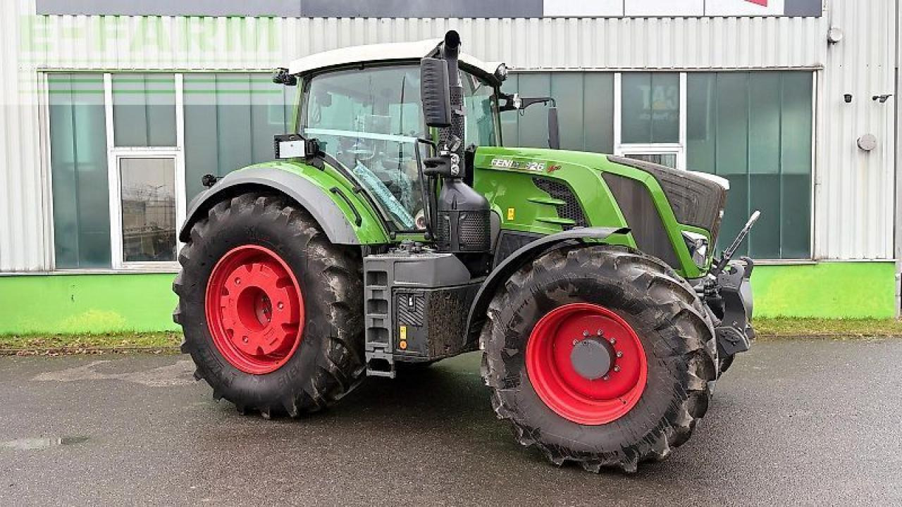 Fendt 826 vario profi+ - Tractor: foto 2 Fendt 826 vario profi+ - Tractor: foto 2