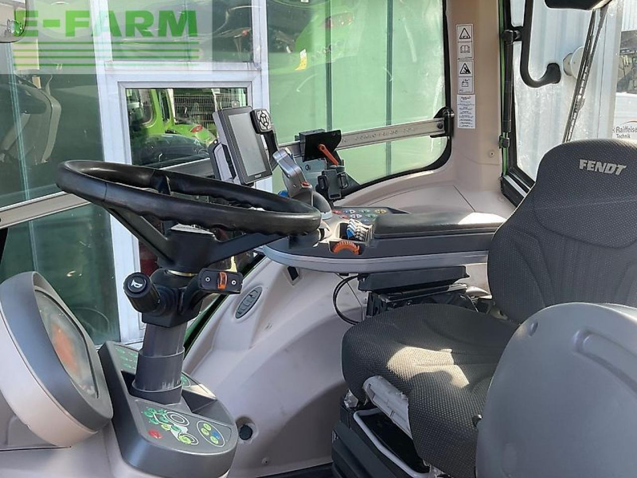 Fendt 828 s4 - Tractor: foto 5 Fendt 828 s4 - Tractor: foto 5