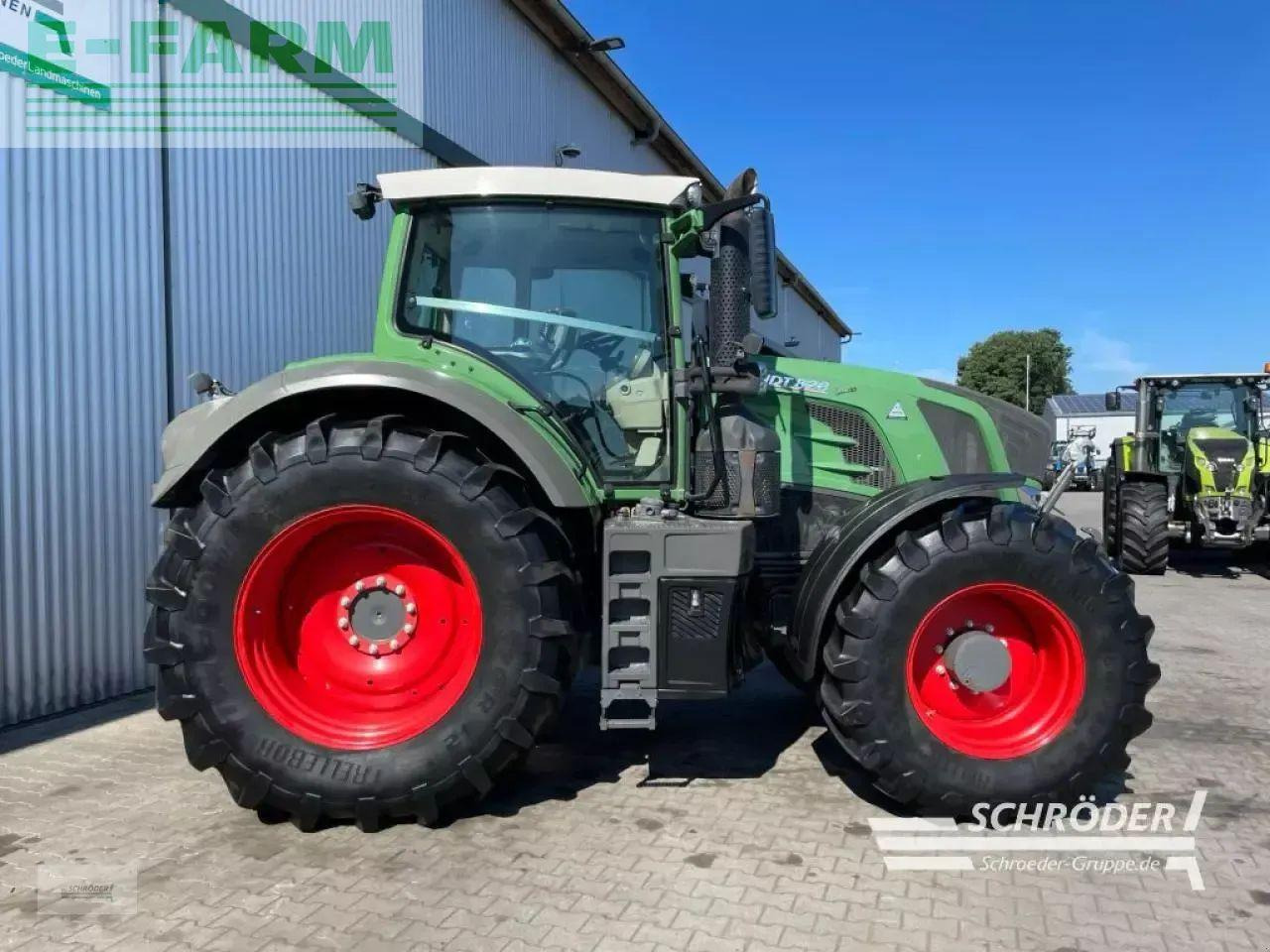 Fendt 828 vario s4 profi Profi - Tractor: foto 2 Fendt 828 vario s4 profi Profi - Tractor: foto 2