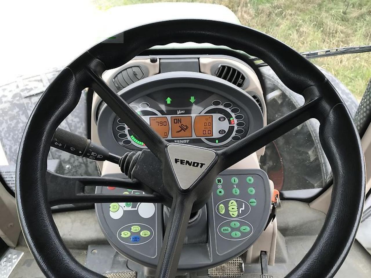 Fendt vario 828 scr profi plus ProfiPlus - Tractor: foto 5 Fendt vario 828 scr profi plus ProfiPlus - Tractor: foto 5