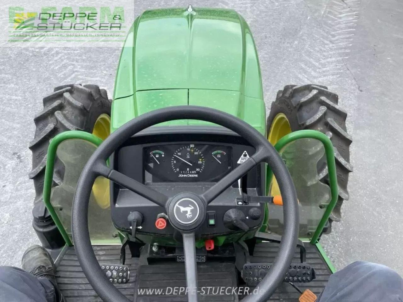 John Deere 5055e - Tractor: foto 5 John Deere 5055e - Tractor: foto 5