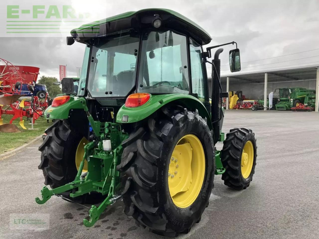 John Deere 5067e - Tractor: foto 3 John Deere 5067e - Tractor: foto 3