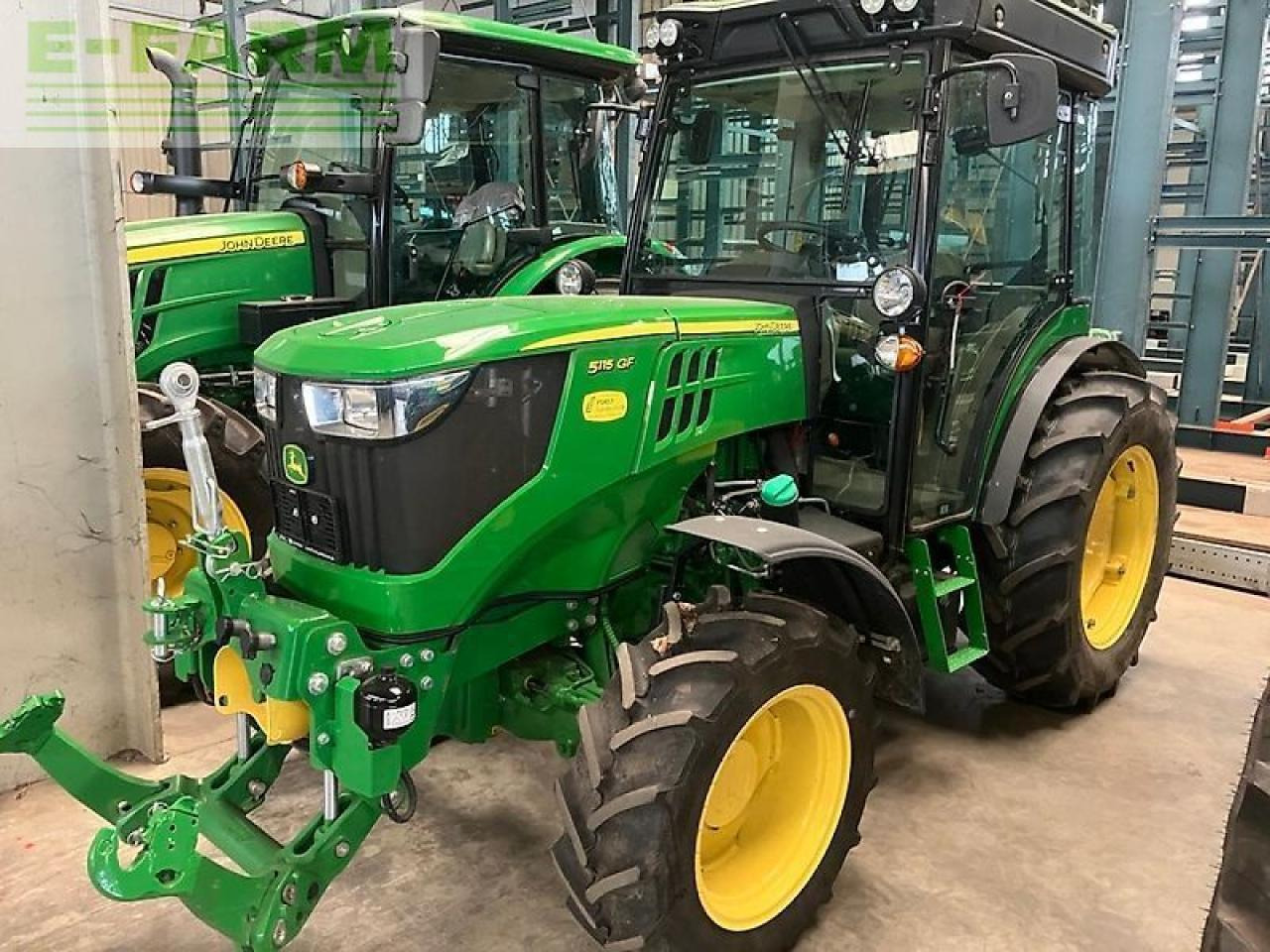 John Deere 5115gf - Tractor: foto 2 John Deere 5115gf - Tractor: foto 2