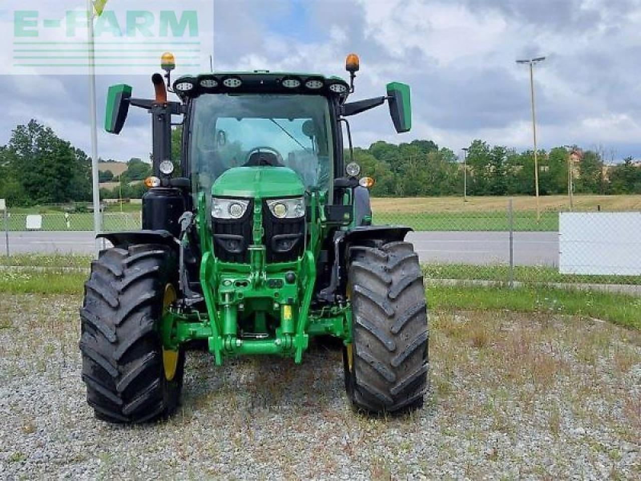 John Deere 6 r 150 - Tractor: foto 2 John Deere 6 r 150 - Tractor: foto 2