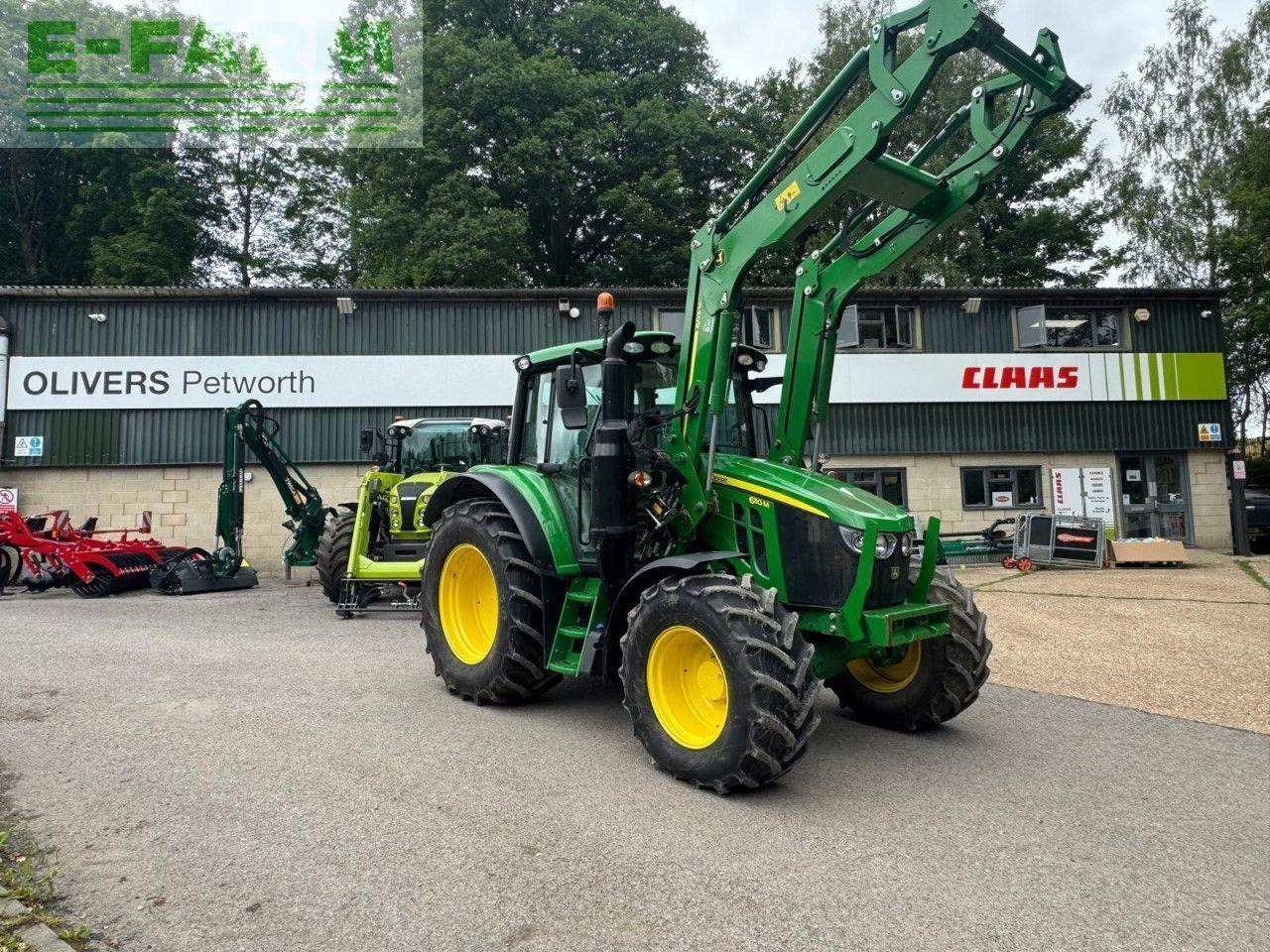 John Deere 6110M - Tractor: foto 1 John Deere 6110M - Tractor: foto 1