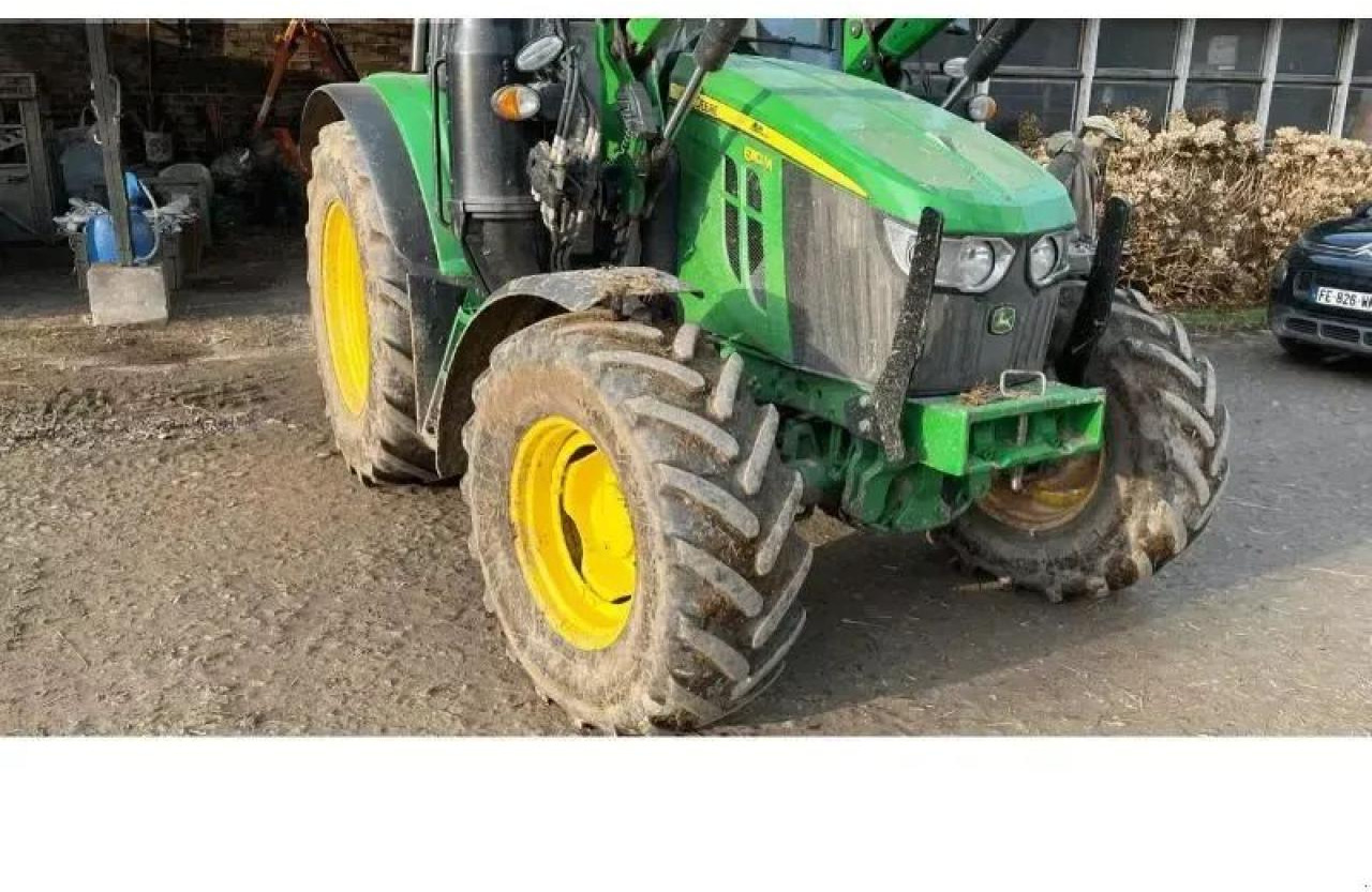 John Deere 6110m - Tractor: foto 2 John Deere 6110m - Tractor: foto 2