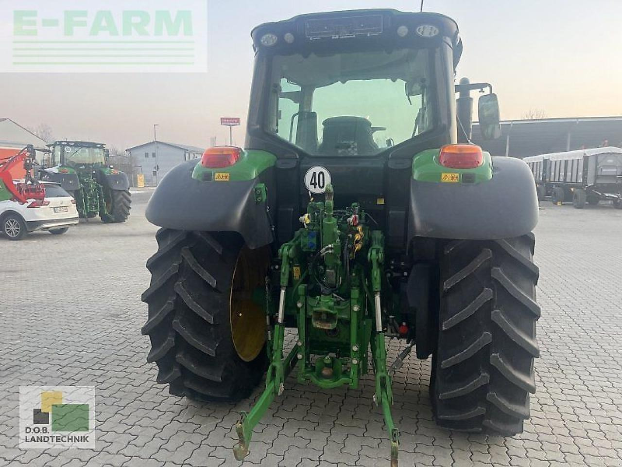 John Deere 6110m - Tractor: foto 4 John Deere 6110m - Tractor: foto 4