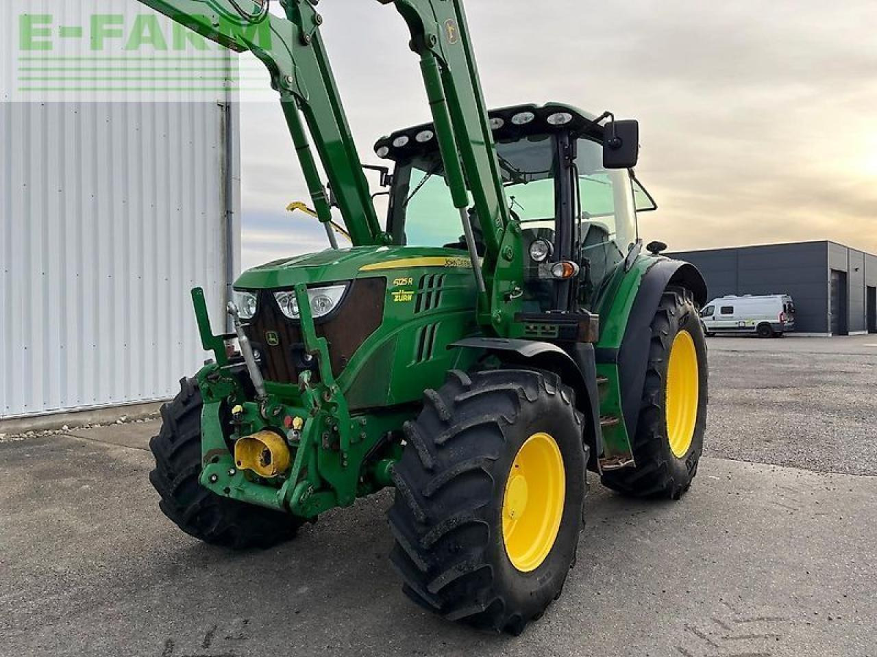 John Deere 6125r - Tractor: foto 2 John Deere 6125r - Tractor: foto 2