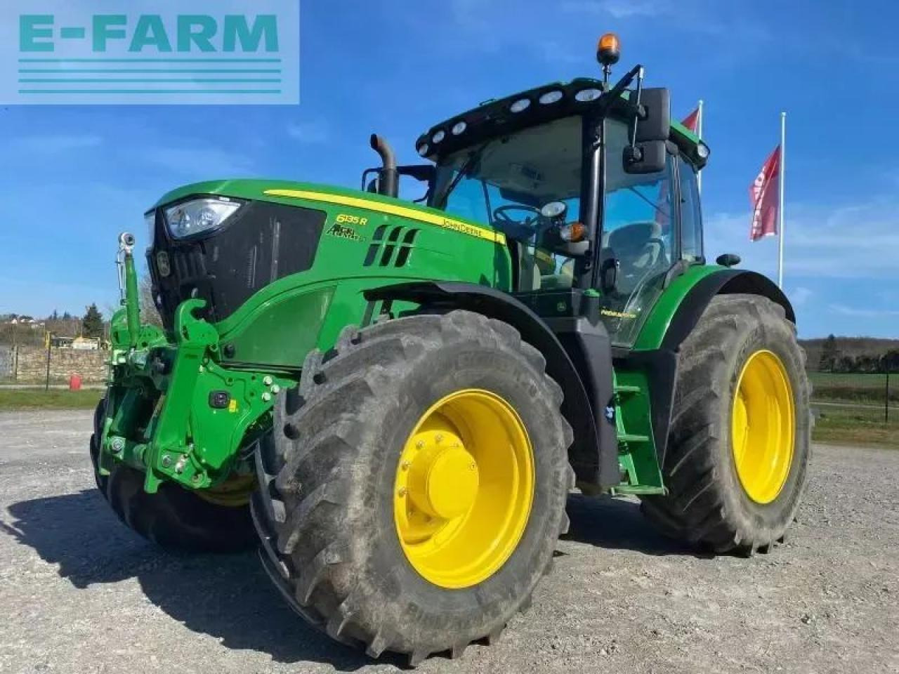 John Deere 6135r - Tractor: foto 1 John Deere 6135r - Tractor: foto 1