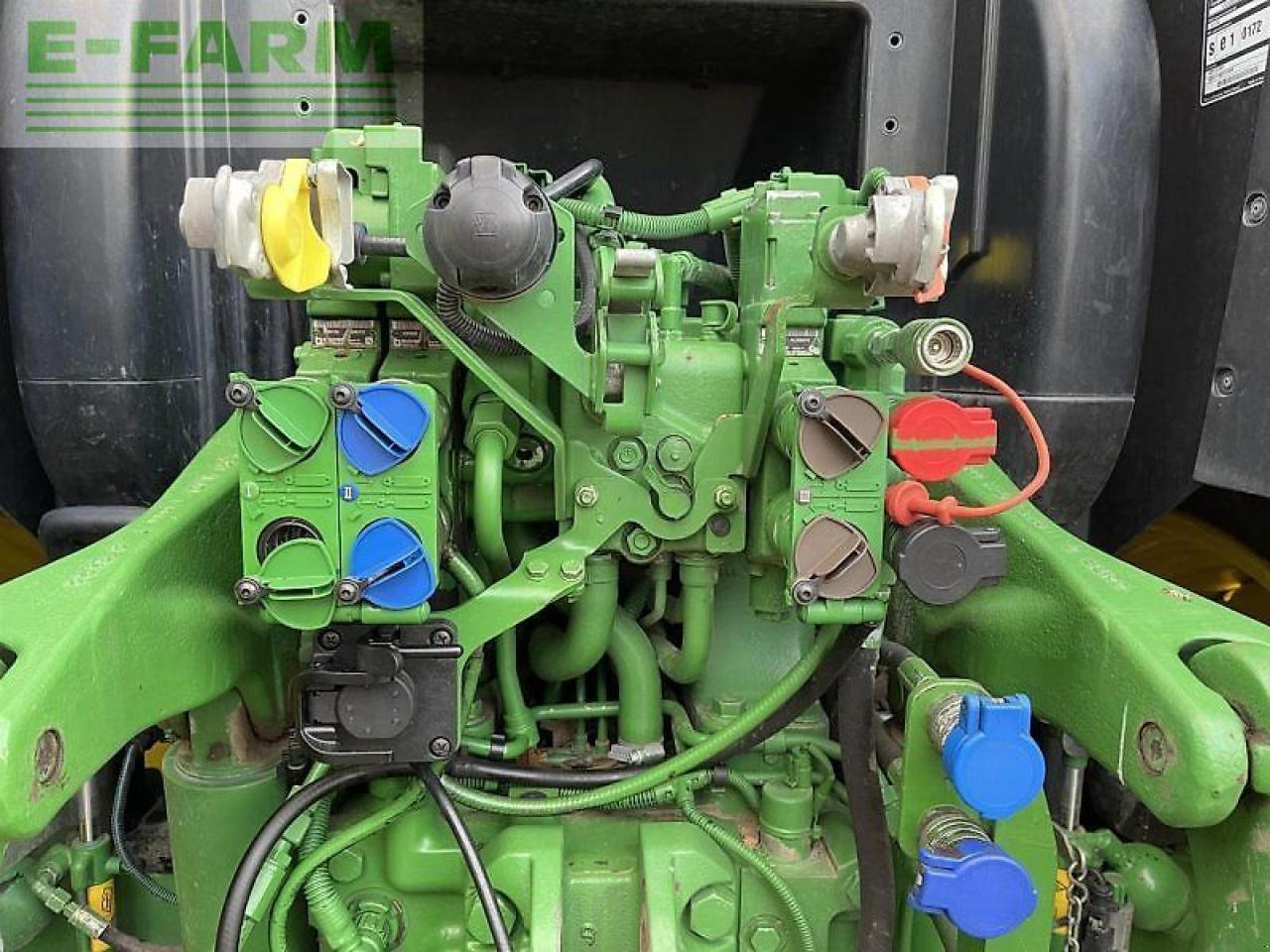 John Deere 6140r dd 40 - Tractor: foto 5 John Deere 6140r dd 40 - Tractor: foto 5