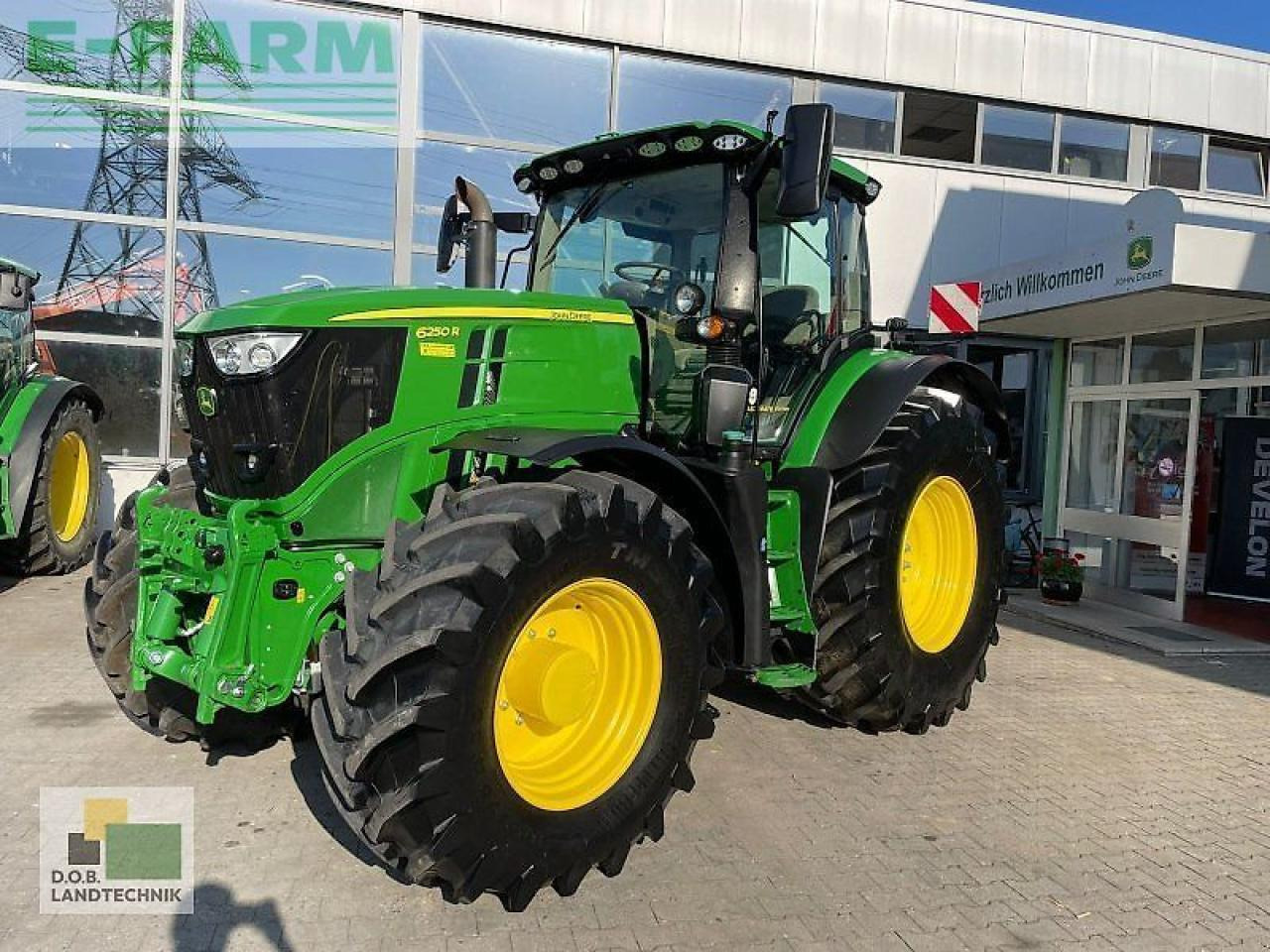 John Deere 6250r - Tractor: foto 1 John Deere 6250r - Tractor: foto 1