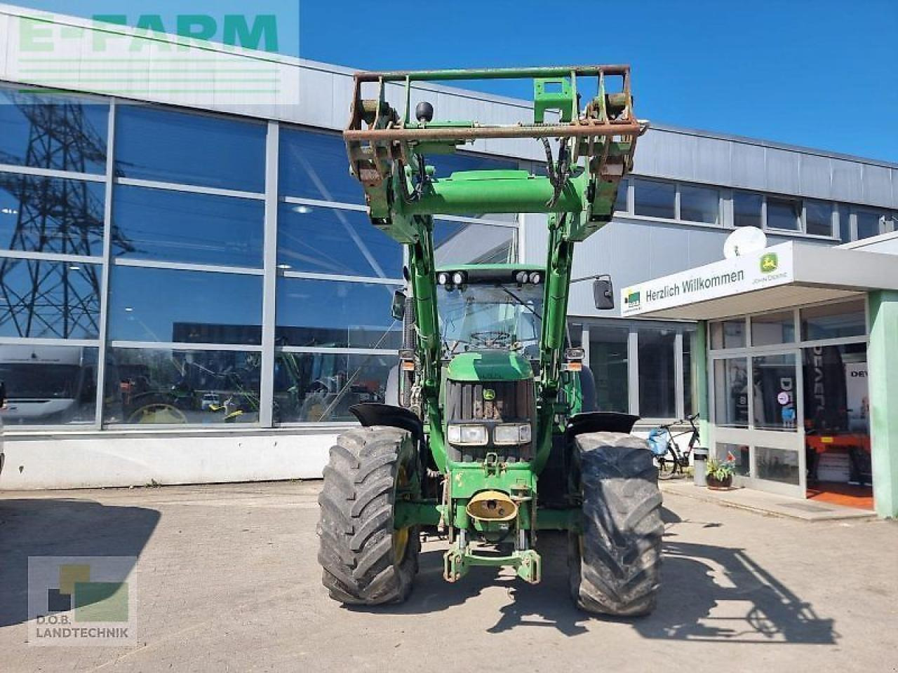 John Deere 6820 - Tractor: foto 2 John Deere 6820 - Tractor: foto 2