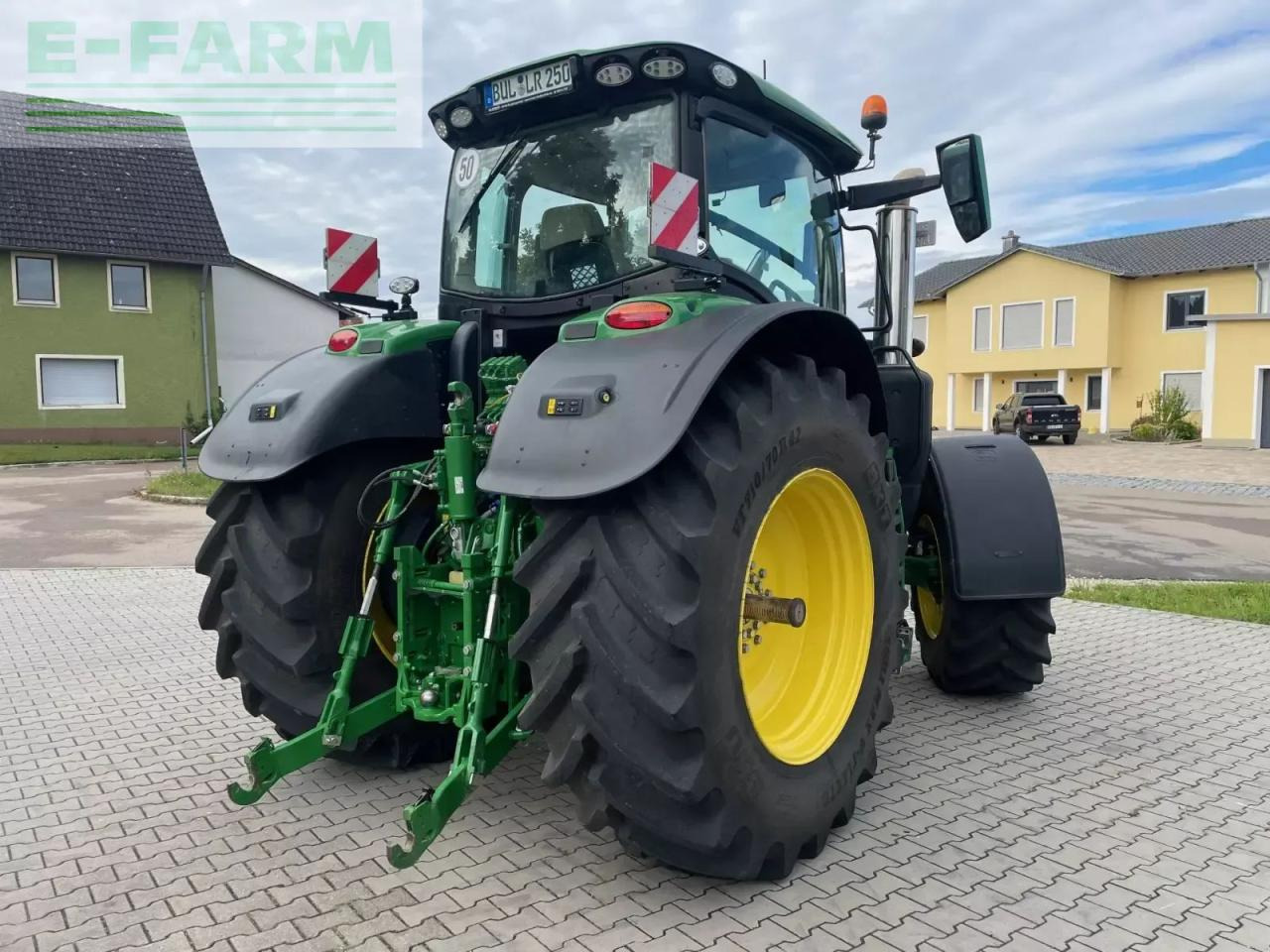 John Deere 6r 250 - Tractor: foto 3 John Deere 6r 250 - Tractor: foto 3