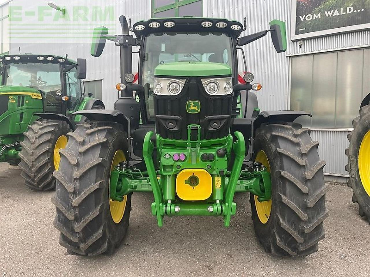 John Deere 6r155 / 6r 155 - Tractor: foto 3 John Deere 6r155 / 6r 155 - Tractor: foto 3