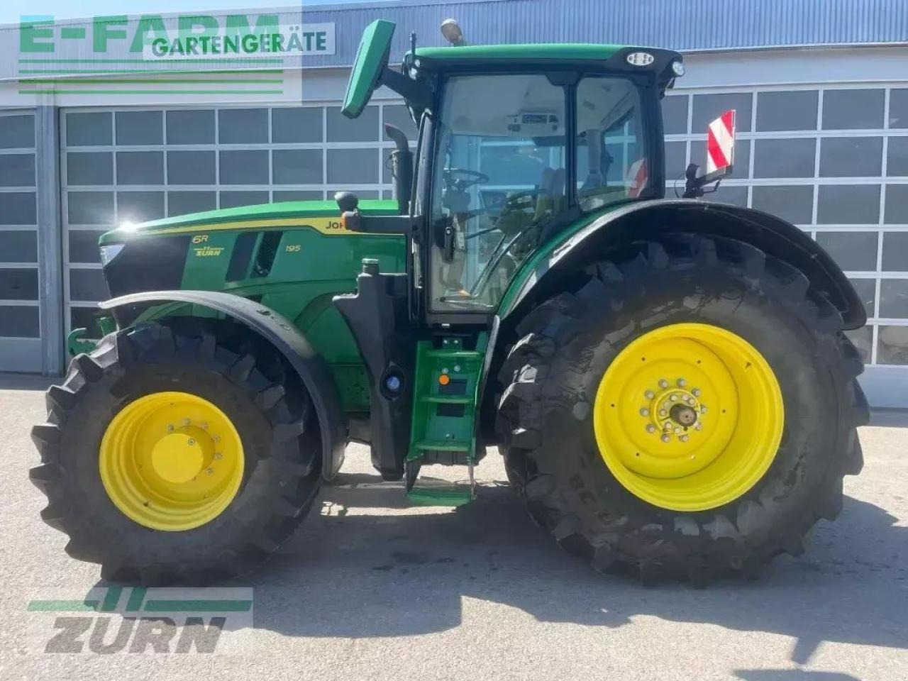 John Deere 6r195 / 6r 195 - Tractor: foto 2 John Deere 6r195 / 6r 195 - Tractor: foto 2