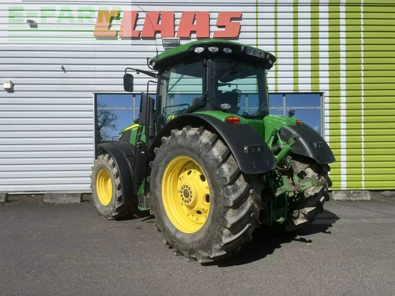 John Deere 7230 r 6.8 l - Tractor: foto 5 John Deere 7230 r 6.8 l - Tractor: foto 5