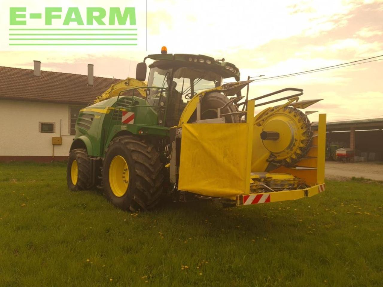 John Deere 8600 i - Cosechadora de forraje: foto 1 John Deere 8600 i - Cosechadora de forraje: foto 1