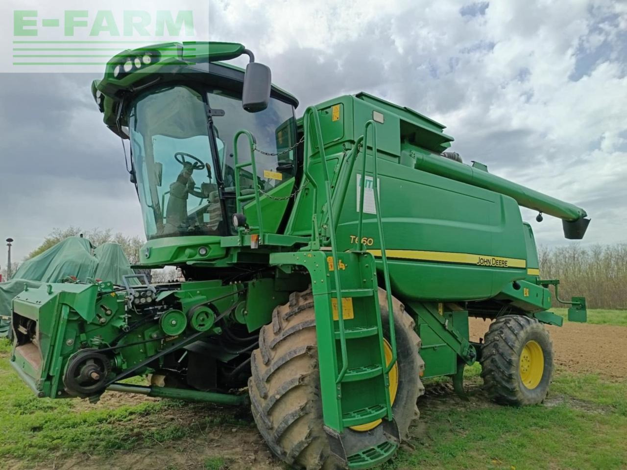 John Deere T660 - Cosechadora de granos: foto 1 John Deere T660 - Cosechadora de granos: foto 1