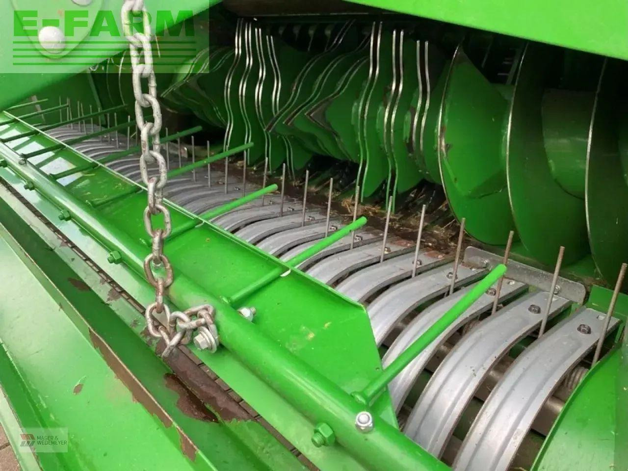 John Deere v 451 m - Empacadora de pacas cuadradas: foto 2 John Deere v 451 m - Empacadora de pacas cuadradas: foto 2