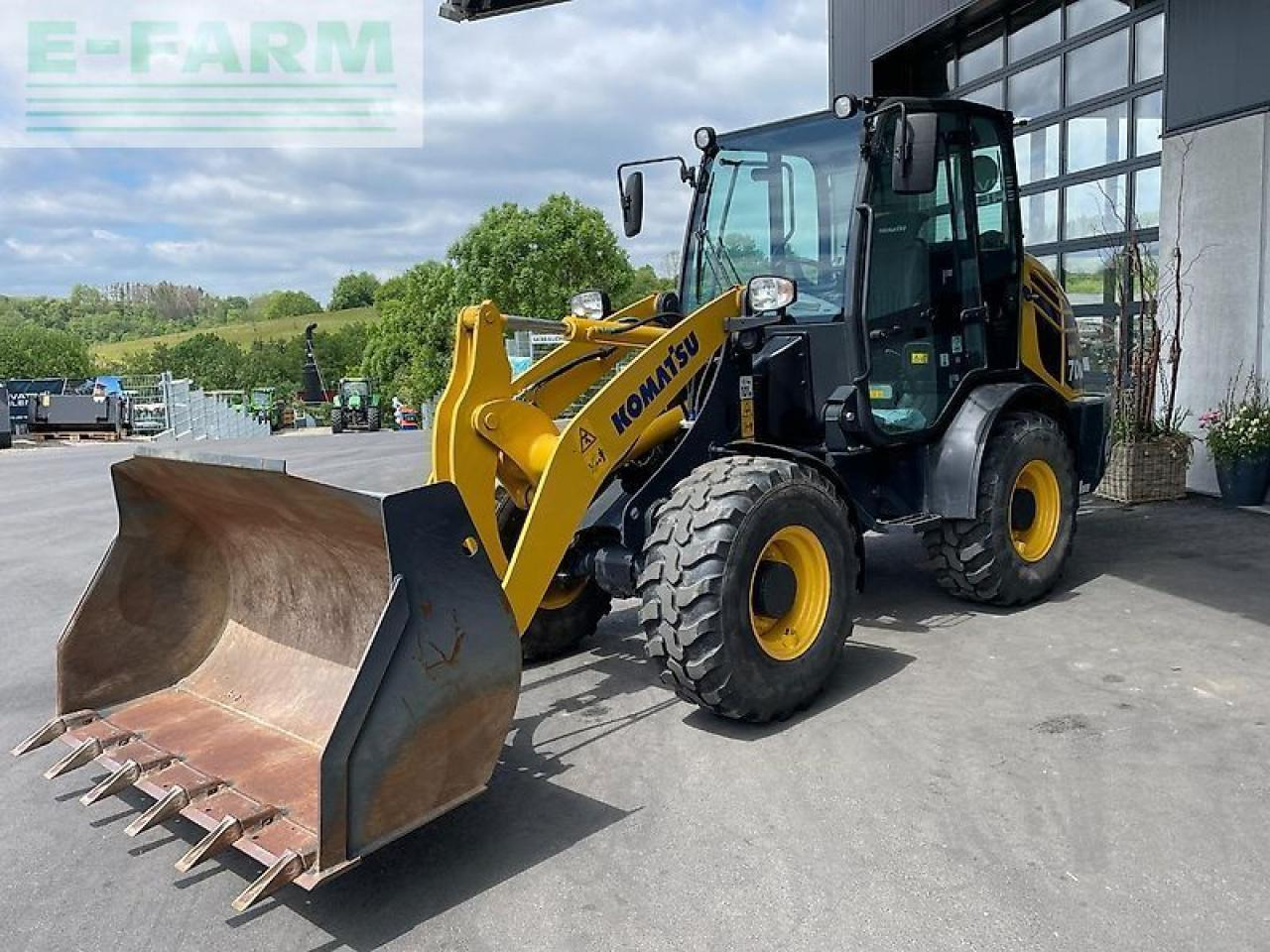 Komatsu wa 70m 6 tonner mit nur 246 stunden, inkl. 2 werkzeugen - Miniexcavadora: foto 2 Komatsu wa 70m 6 tonner mit nur 246 stunden, inkl. 2 werkzeugen - Miniexcavadora: foto 2