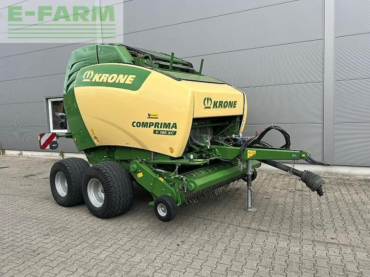Krone comprima v 180 xc - Empacadora de pacas cuadradas: foto 1 Krone comprima v 180 xc - Empacadora de pacas cuadradas: foto 1