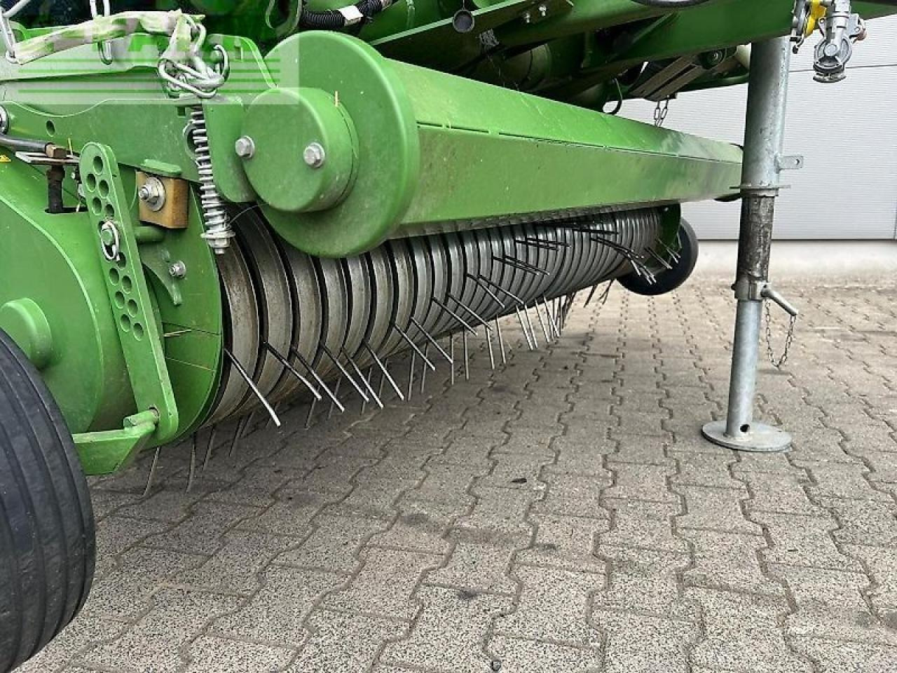 Krone comprima v 180 xc - Empacadora de pacas cuadradas: foto 5 Krone comprima v 180 xc - Empacadora de pacas cuadradas: foto 5