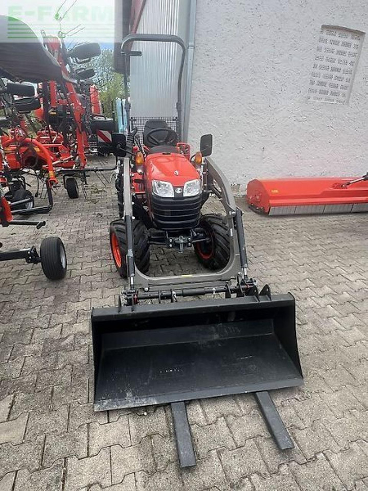 Kubota b1241 d-ec - Tractor: foto 1 Kubota b1241 d-ec - Tractor: foto 1