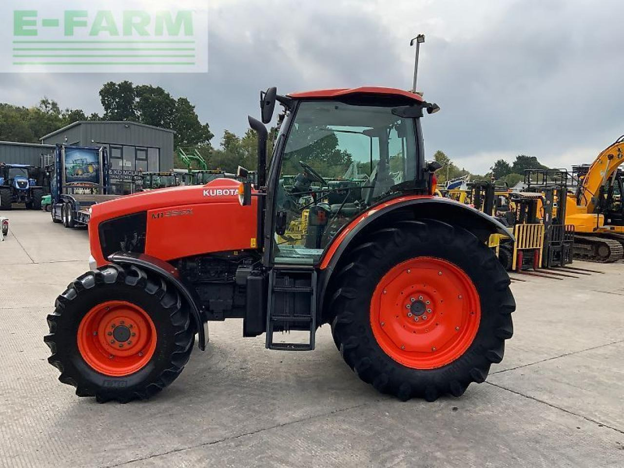 Kubota m135 gx tractor (st24279) - Tractor: foto 5 Kubota m135 gx tractor (st24279) - Tractor: foto 5