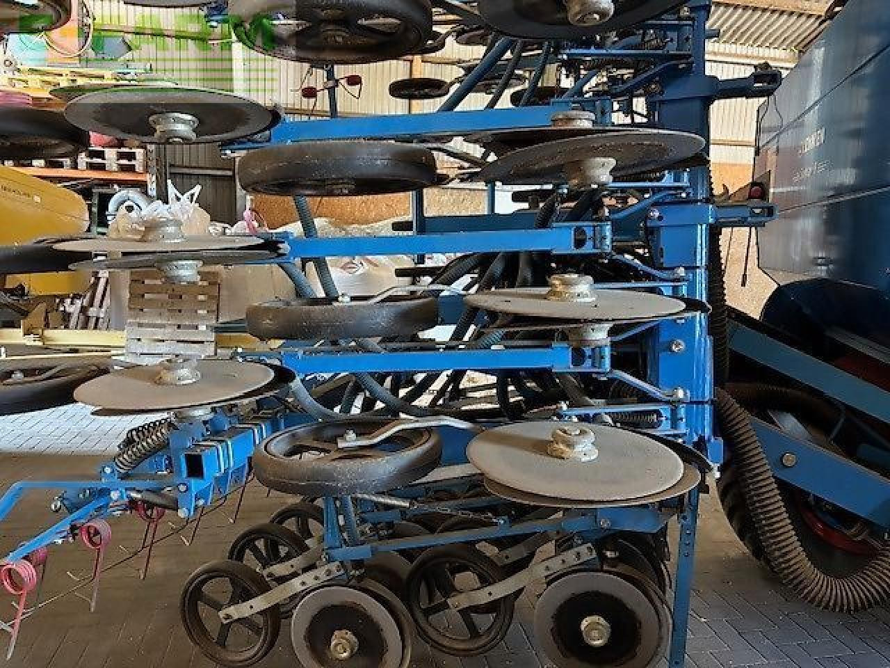 Lemken solitär 9/600 ka - ds 125 mit zirkon 12/600 ka - Sembradora: foto 2 Lemken solitär 9/600 ka - ds 125 mit zirkon 12/600 ka - Sembradora: foto 2