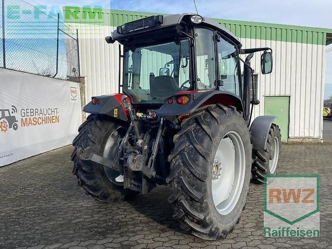 Massey Ferguson 6712 - Tractor: foto 2 Massey Ferguson 6712 - Tractor: foto 2