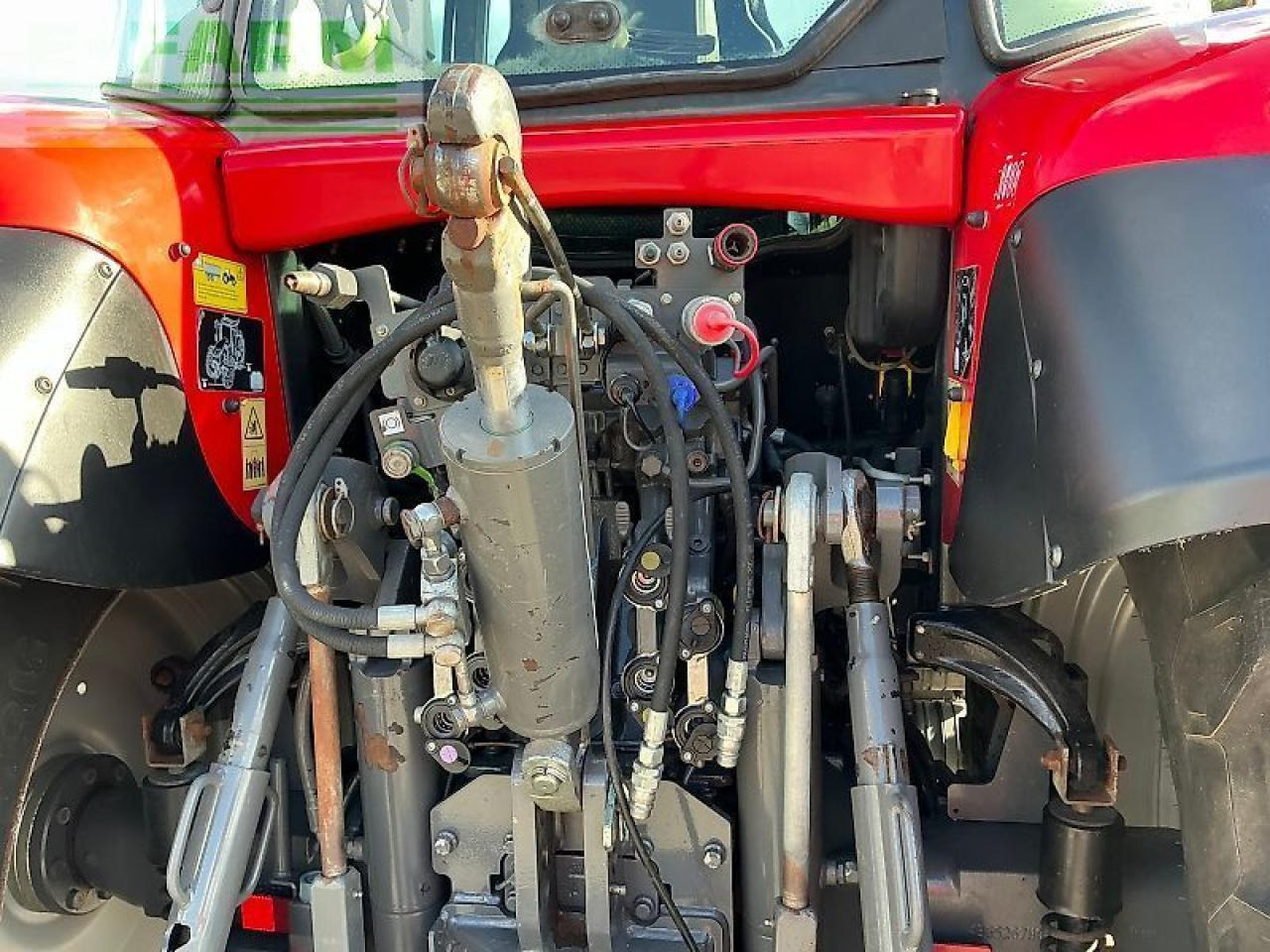 Tractor Massey Ferguson 6713s dyna6 tractor (st24311): foto 17 Tractor Massey Ferguson 6713s dyna6 tractor (st24311): foto 17