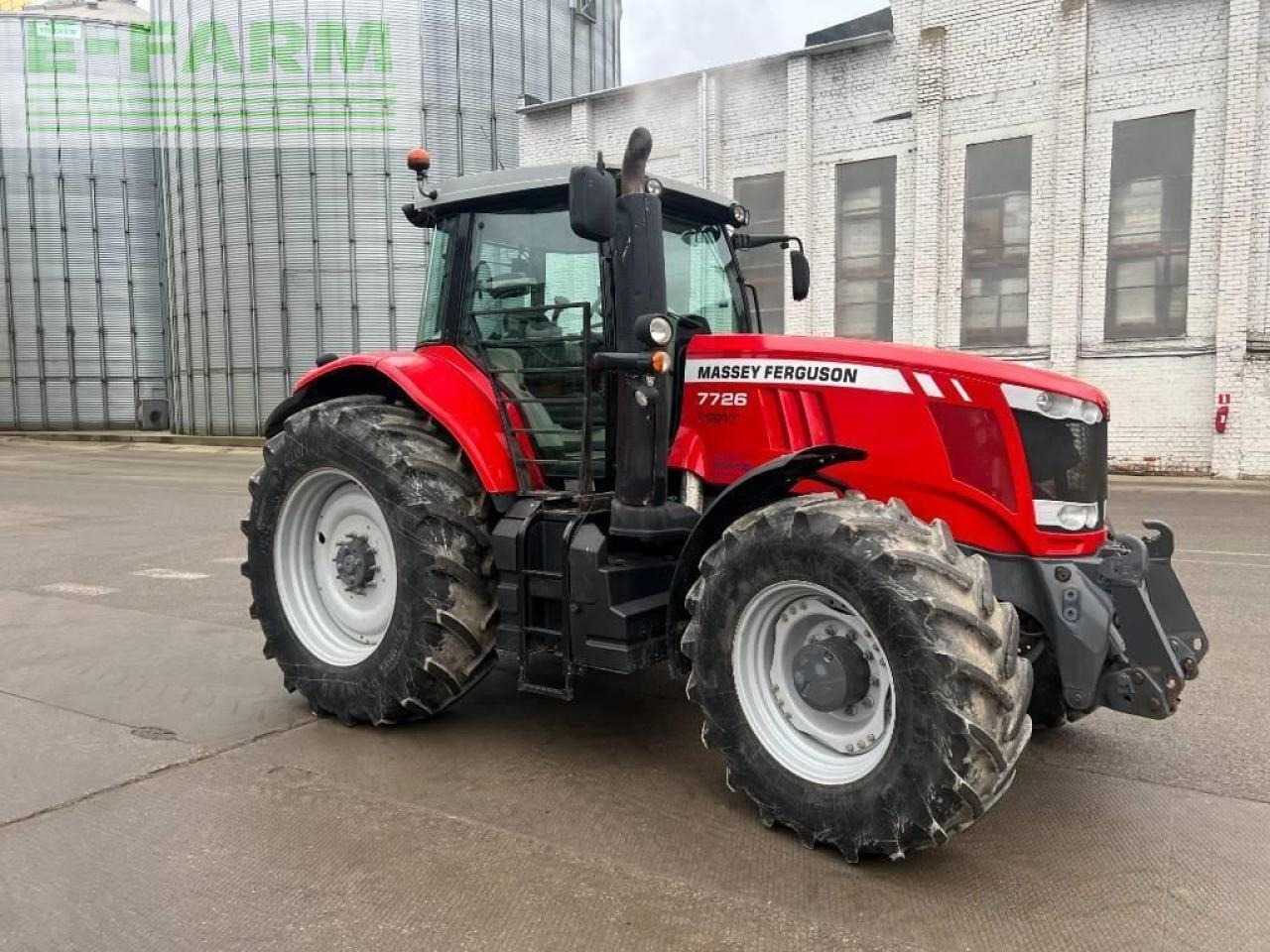 Massey Ferguson 7726 - Tractor: foto 5 Massey Ferguson 7726 - Tractor: foto 5