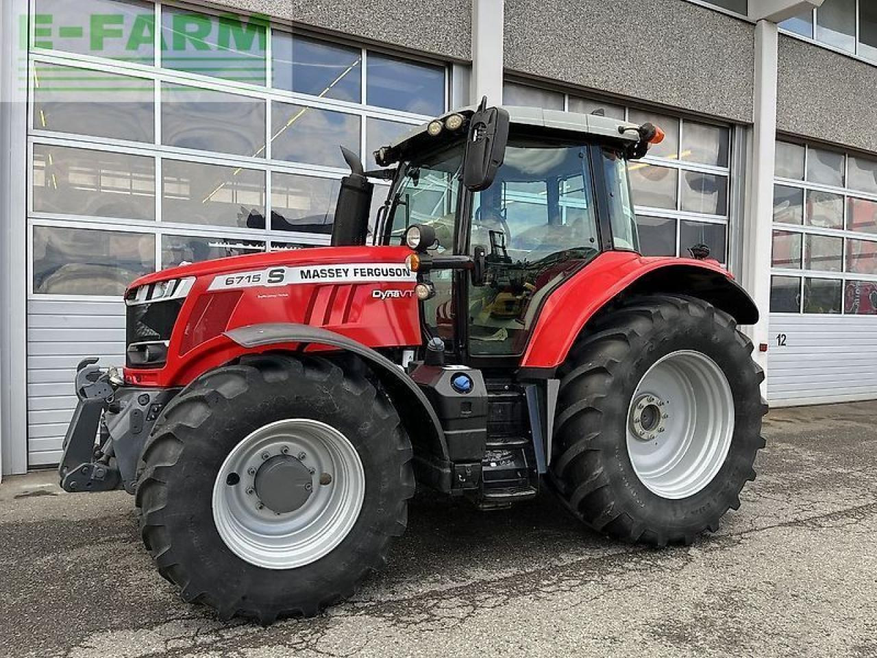 Massey Ferguson mf 6715 s dyna-vt exclusive Exclusive - Tractor: foto 2 Massey Ferguson mf 6715 s dyna-vt exclusive Exclusive - Tractor: foto 2