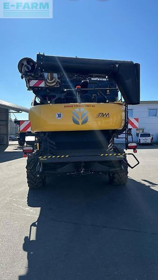 New Holland cr 8.90 raupe 14500 liter korntank track + sw + sww intellisense - Cosechadora de granos: foto 2 New Holland cr 8.90 raupe 14500 liter korntank track + sw + sww intellisense - Cosechadora de granos: foto 2