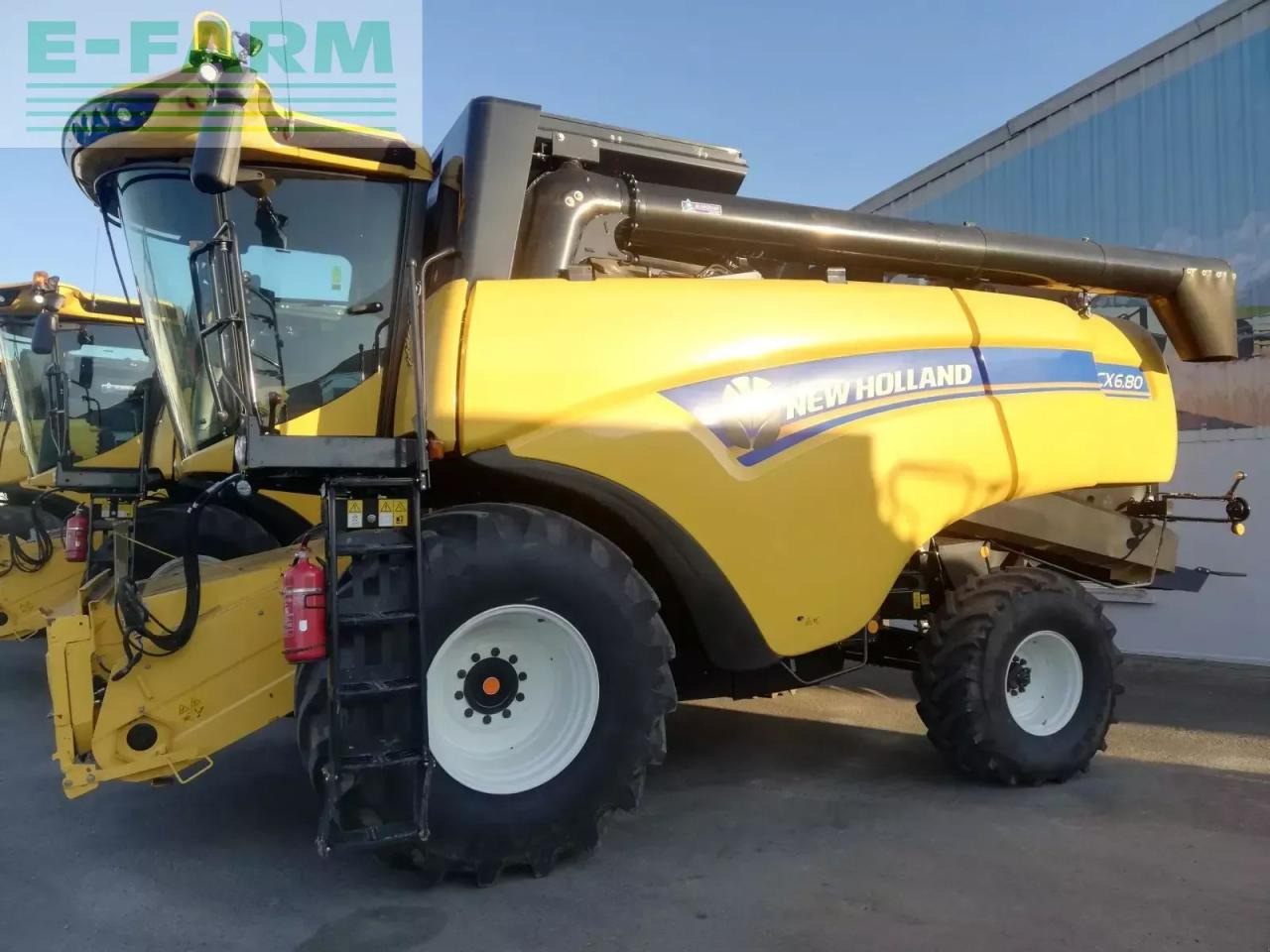 New Holland cx 6.80 - Cosechadora de granos: foto 2 New Holland cx 6.80 - Cosechadora de granos: foto 2