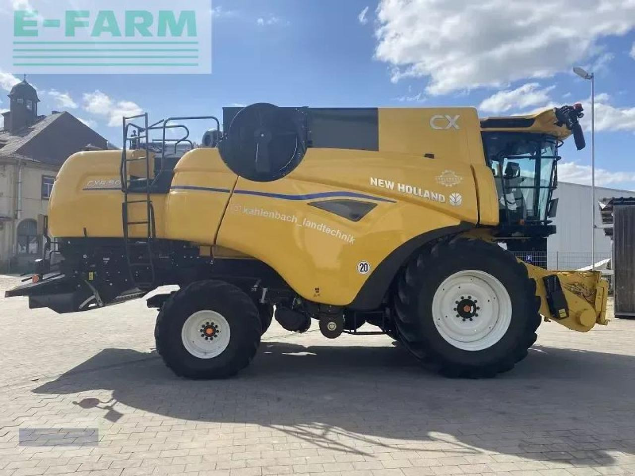 New Holland cx 8.90 - Cosechadora de granos: foto 2 New Holland cx 8.90 - Cosechadora de granos: foto 2