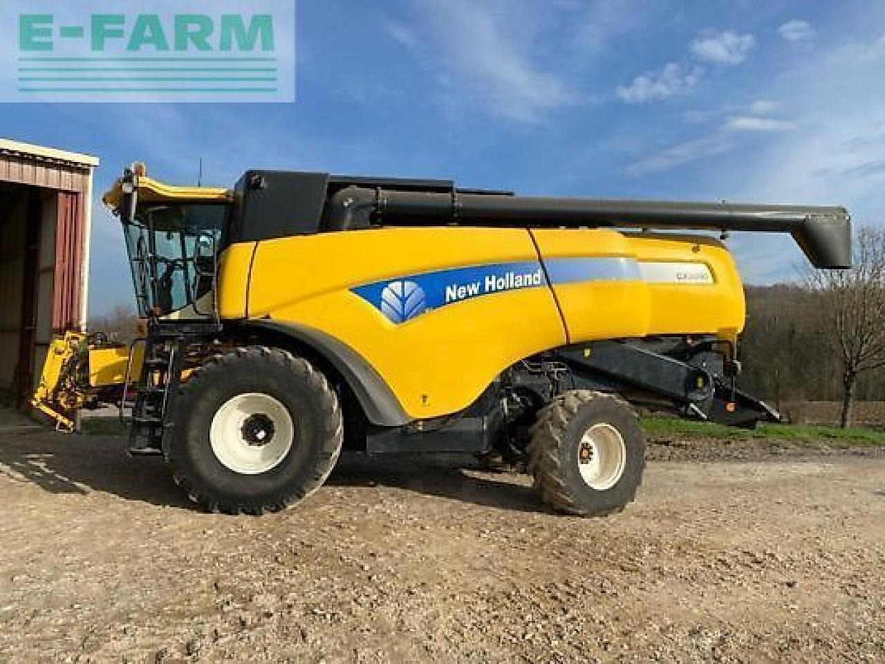 New Holland cx 8090 - Cosechadora de granos: foto 4 New Holland cx 8090 - Cosechadora de granos: foto 4