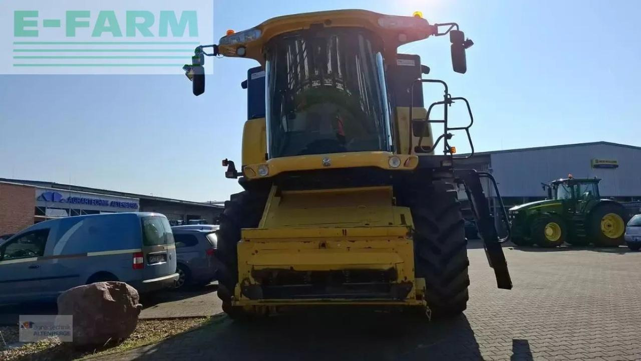 New Holland cx 840 - Cosechadora de granos: foto 3 New Holland cx 840 - Cosechadora de granos: foto 3