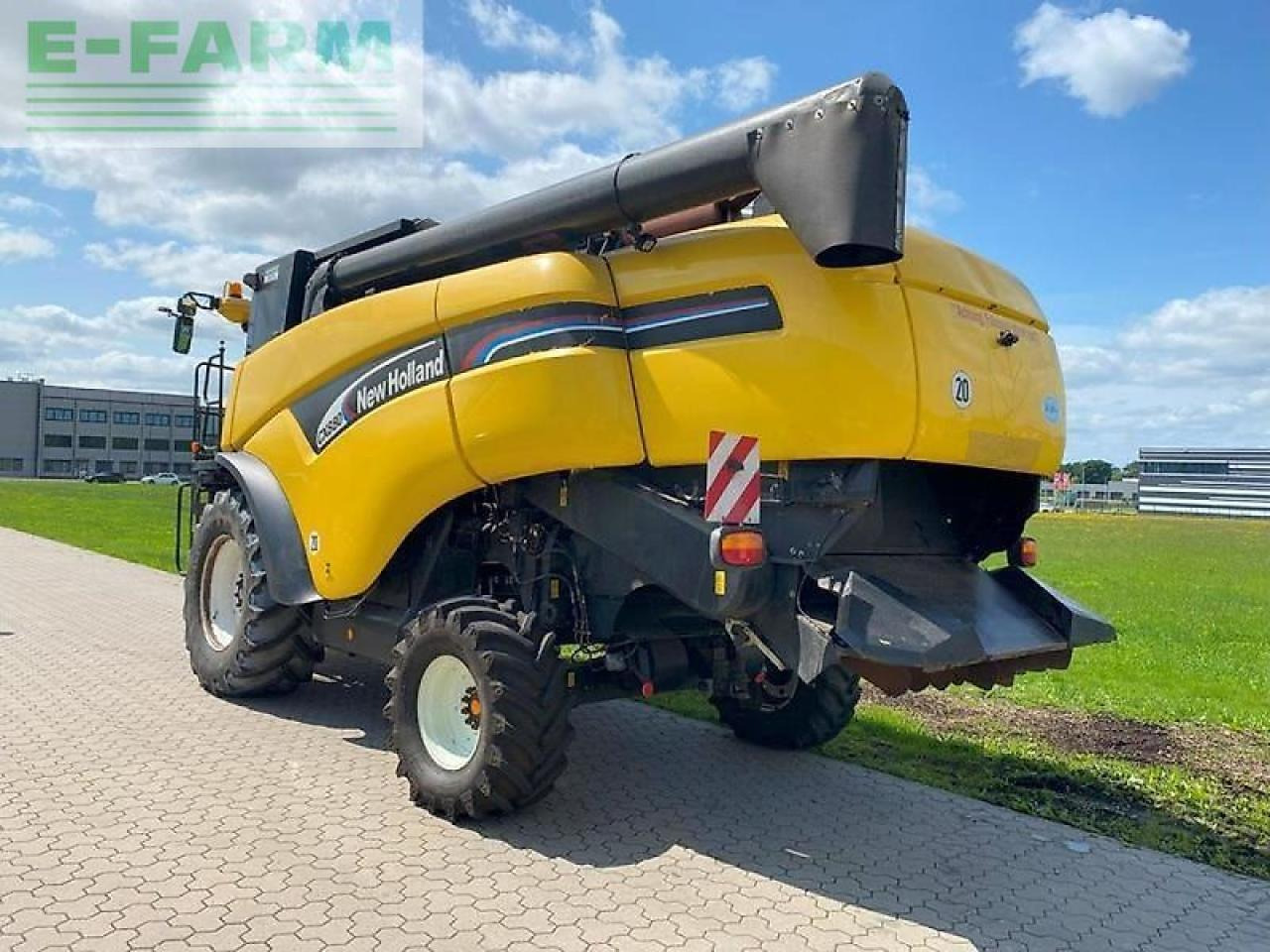 New Holland cx 880 - Cosechadora de granos: foto 5 New Holland cx 880 - Cosechadora de granos: foto 5