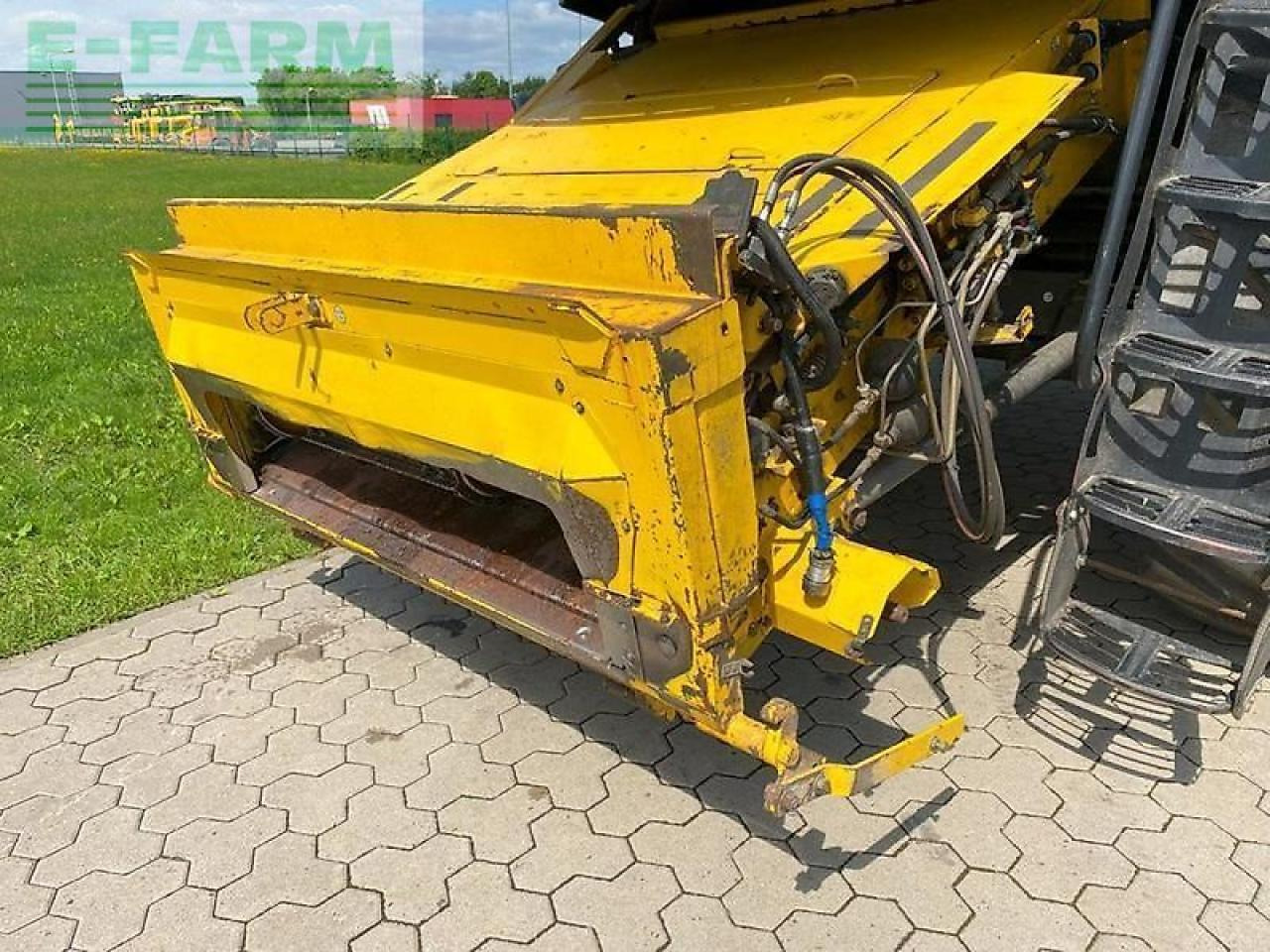 New Holland cx 880 - Cosechadora de granos: foto 2 New Holland cx 880 - Cosechadora de granos: foto 2