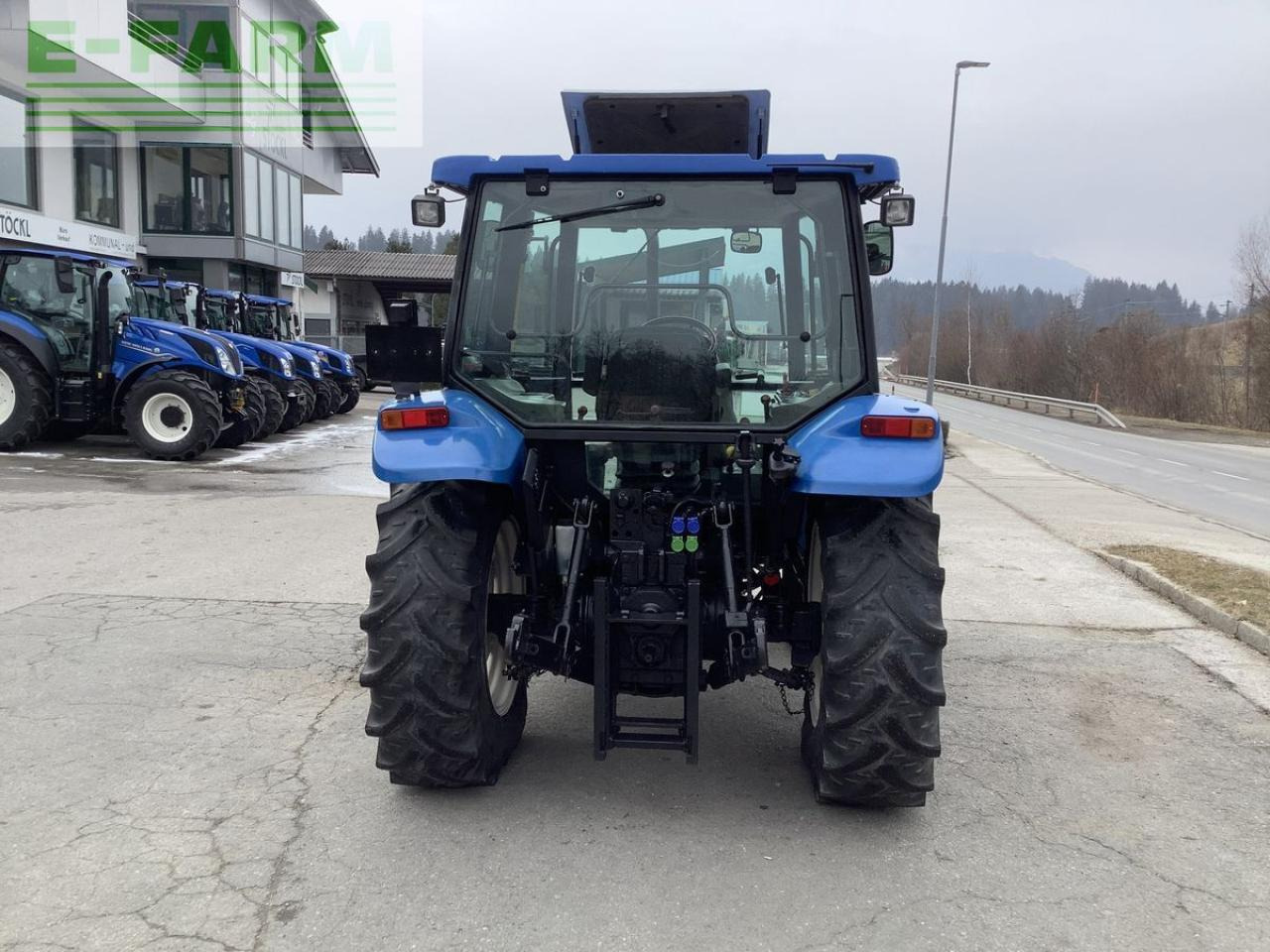 New Holland l 65 dt / 4835 de luxe - Tractor: foto 4 New Holland l 65 dt / 4835 de luxe - Tractor: foto 4